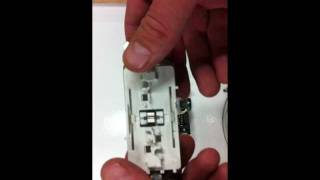 Broken Light switch How a square light switch works [upl. by Lehcem866]