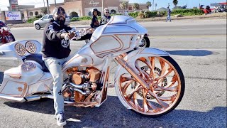 SLIDING WITH LACE ON HIS CUSTOM 300000 HARLEY ROAD GLIDE TO LONESTAR RALLY 2022 [upl. by Odlanor]