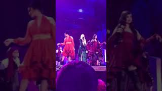 Dove Cameron Sofía Carson y Jordin Sparks — Hocus Pocus [upl. by Sixele]