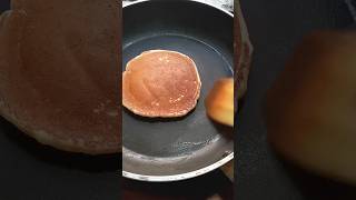 pancakes cakes vairalshort easyfoodtomakeathome shortvideo food [upl. by Chiang]