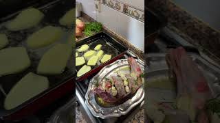 Parte 1 Pata de cordero al horno con patatas y cebollas barcelona santboi cocinando cocina [upl. by Acey298]