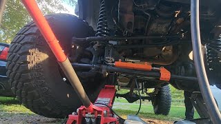 SAS Suburban Hydro Asist Ram Install And Fixing Death Wobble [upl. by Nahshon681]