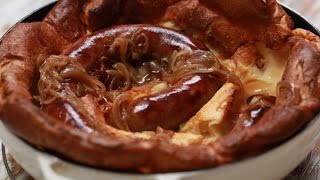 How to make spiral toad in the hole toad in a hole toad in the hole batter recipe  home cooking [upl. by Engenia]