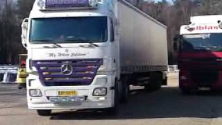 awesome Mercedes Actros sound 2 [upl. by Dlonyer]