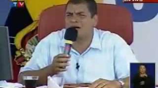 Papelón de Rafael Correa Quién ha sido pagado para venir aquí [upl. by Ymerej902]