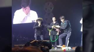 180428 EXO  Funny Moment  ElyXion In Manila [upl. by Oriana]