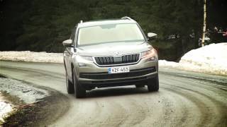 Karjalainen Koeajaa  Skoda Kodiaq [upl. by Aivin]