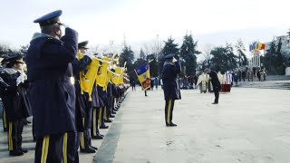 120121 Ceremonia de depunere de coroane şi jerbe de flori la Mormântul Ostașului Necunoscut [upl. by Slavin34]