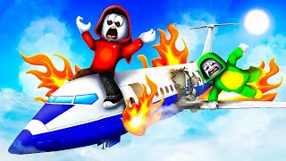 JJ and Mikey Survive in AIRPLANE CRASH in Roblox  Maizen [upl. by Tyoh]