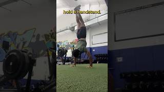 How I Learned To Handstand In 30 Days 👀 calisthenics handstand fitness gym [upl. by Adnilrev300]