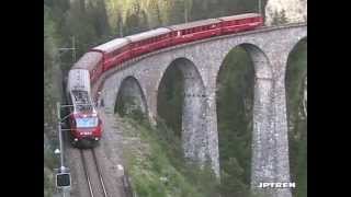 VIADUCTO DE LANDWASSER SUIZA [upl. by Lemmueu]