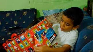 5 BROMAS Con Regalos de NAVIDAD [upl. by Harwill]