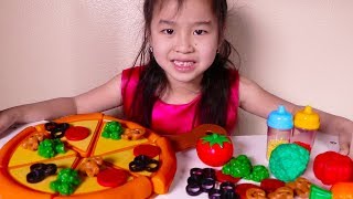 Jannie amp Uncle Pretend Play with Toy Pizza Velcro Playset [upl. by Patrizio]