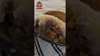 Easy Shepherds Pie in 60 Seconds shorts easyrecipe ComfortFood [upl. by Comptom]