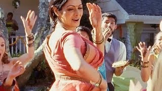 Navrai Majhi  Full Video Song  English Vinglish  Sridevi Best Song [upl. by Ortrude133]