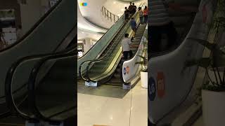 Makati o masikip escalator shorts🚗🔥YouTube videos [upl. by Ahsieym]