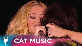 Delia  Multumesc iubita mama  live  Concert quotPe aripi de vantquot 2015 [upl. by Koralle]