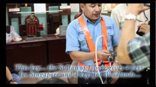 Duty of a station master Encik Atan for KTMB Bukit Timah Railway Stationwmv [upl. by Sucramad]