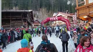 Start zum 30 Sellaronda Skimarathon in Canazei ITA [upl. by Nybor]