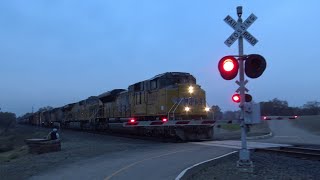 UP 8889 Manifest With Garbage Cans North Sacramento Northern Bike Trail Ped Railroad Crossing [upl. by Pease]