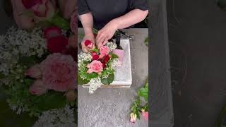 Muttertagsgeschenk in der Holzkiste  Blumenkiste mit Rosen [upl. by Rozella773]