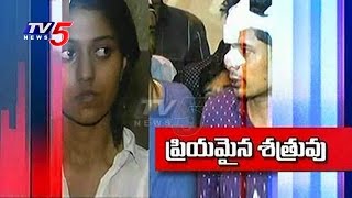 Reason Behind Singer Madhu Priya amp Husband Srikanth Fight  TV5 News [upl. by Eirallam132]