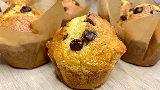 MUFFINS AUX PÉPITES DE CHOCOLAT RECETTE SIMPLE ET RAPIDE [upl. by Ysus393]