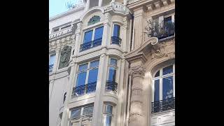 Paris Les immeubles et son style hausmanien [upl. by Lust]