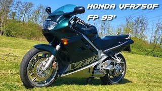 Honda VFR 750F 1993 Sound [upl. by Quirk803]