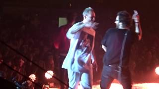 Fabri Fibra ft Thegiornalisti  Pamplona Mediolanum Forum Milano HD [upl. by Ycak533]