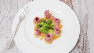 Filetto di vitello cotto a bassa temperatura con lenticchie e asparagi  Tano Simonato  Sfizioso [upl. by Nitsirt55]