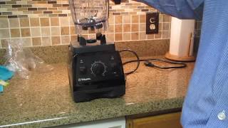 Vitamix 7500 Unboxing amp First Use [upl. by Crespo]