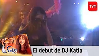 El debut de DJ Katia  La fiera  T1E104 [upl. by Shatzer]