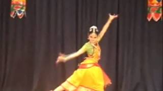 Bharatanatyam Performance Kalakshetra Hindolam Thillana Kanya Manoj [upl. by Eliades143]