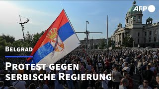 Zehntausende demonstrieren gegen serbische Regierung  AFP [upl. by Ennairek]