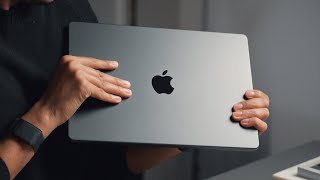 Space Black MacBook Pro  First Impressions [upl. by Loydie]