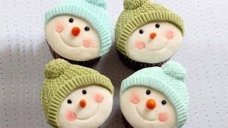 Cupcake pupazzo di neve Ricetta Facile e Veloce [upl. by Ahsikrats]