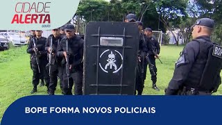 BOPE FORMA NOVOS POLICIAIS [upl. by Anerec]