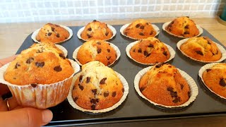 muffins aux pépites de chocolatrecette très facile مافين [upl. by Dunlavy10]