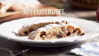 Apfelstrudel selber machen [upl. by Key345]