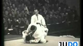 JUDO 1961 World Championships Anton Geesink NED  Michel Bourgoin FRA [upl. by Amari]