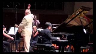 Tengku Irfan improvisation with Maestro Neeme Järvi 2010 [upl. by Powe]