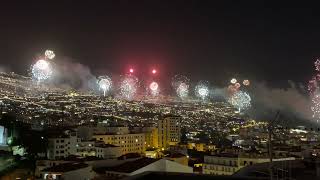 Fogo de Artifício de Ano Novo 2022 Funchal Madeira  New Years Fireworks in Madeira 2022 [upl. by Aleuqahs]