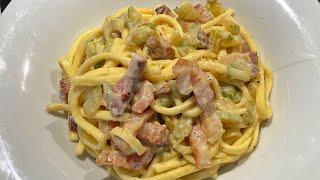 PASTA FRESCA con zucchine e pancetta tesa La mia versione facile e veloce [upl. by Ymmot]