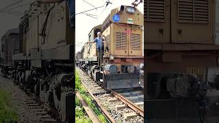 points man ki esara korche😳😱pointsman rail railway youtubeshorts viralvideo shorts short [upl. by Llertnad]