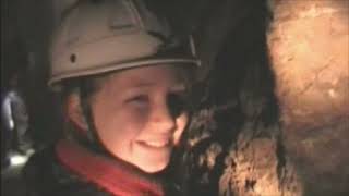 Explorateurs dans la grotte de Niaux en Ariège [upl. by Galasyn256]