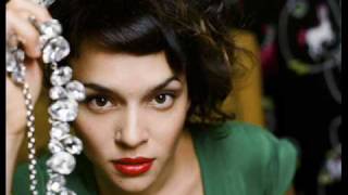 Norah Jones quotChasing Piratesquot Acoustic Live on SiriusXMsThe Coffee House [upl. by Clay]