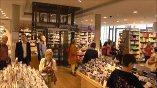 Flashmob Akademiechor in der Buchhandlung Graff [upl. by Bambie]