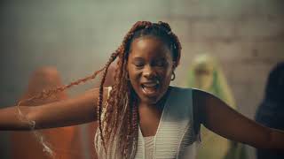 Classic Nova ft Tamyris Moiane  Perdoame  Official Video [upl. by Ainnek412]