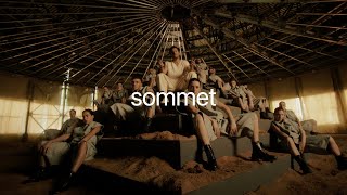 Amir  Sommet Clip officiel [upl. by Acinoed]